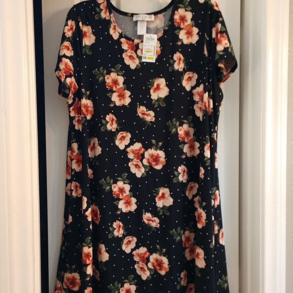 Ladies 1x flower dress NWT